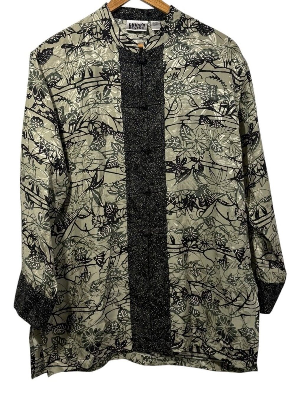 Chicos Sz 1 Silk Tunic Blouse Top Womens M Green Floral Print Frog Buttons Asian